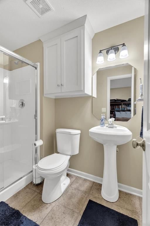 1700 NE Woodview Circle — photo 28