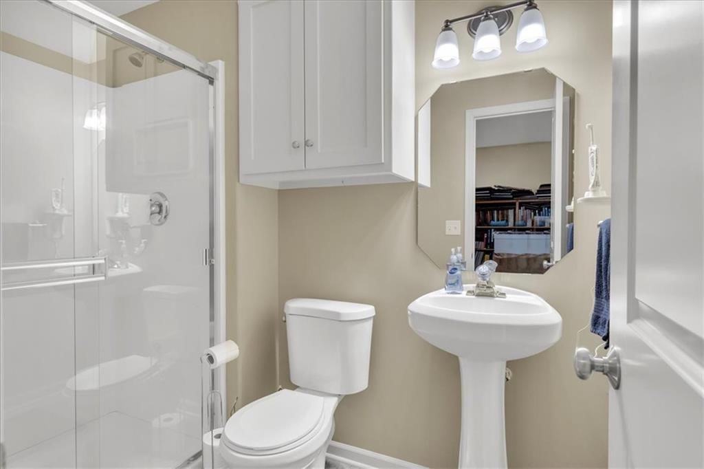 1700 NE Woodview Circle — photo 29