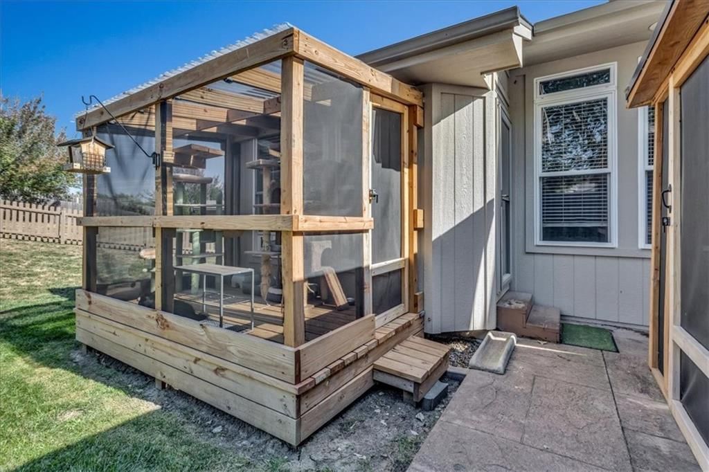 1700 NE Woodview Circle — photo 34