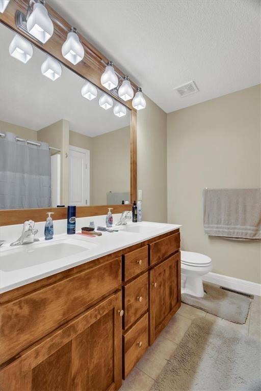 1700 NE Woodview Circle — photo 8