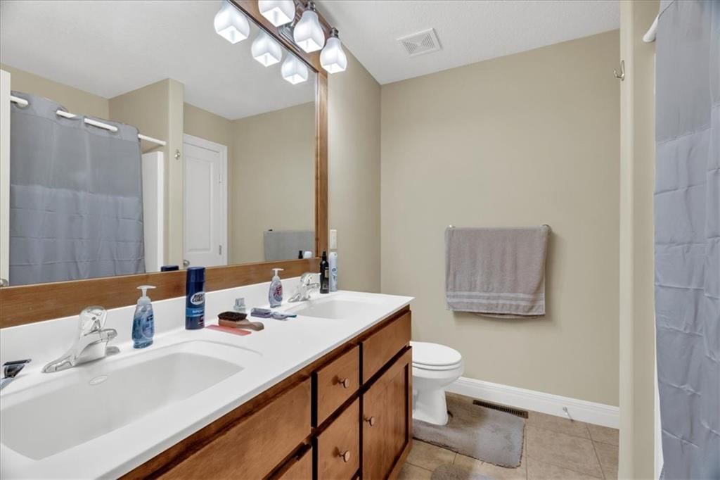 1700 NE Woodview Circle — photo 9
