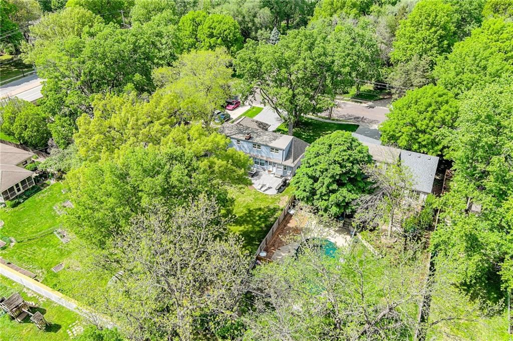 8605 W 71ST Street — photo 35