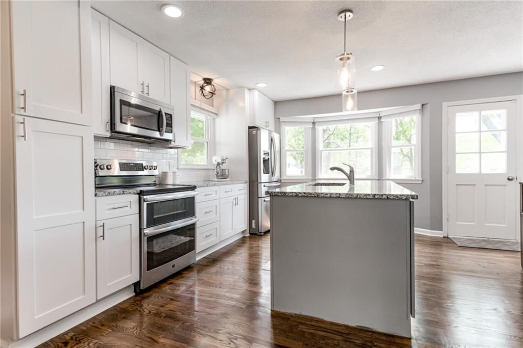 8605 W 71ST Street — photo 10