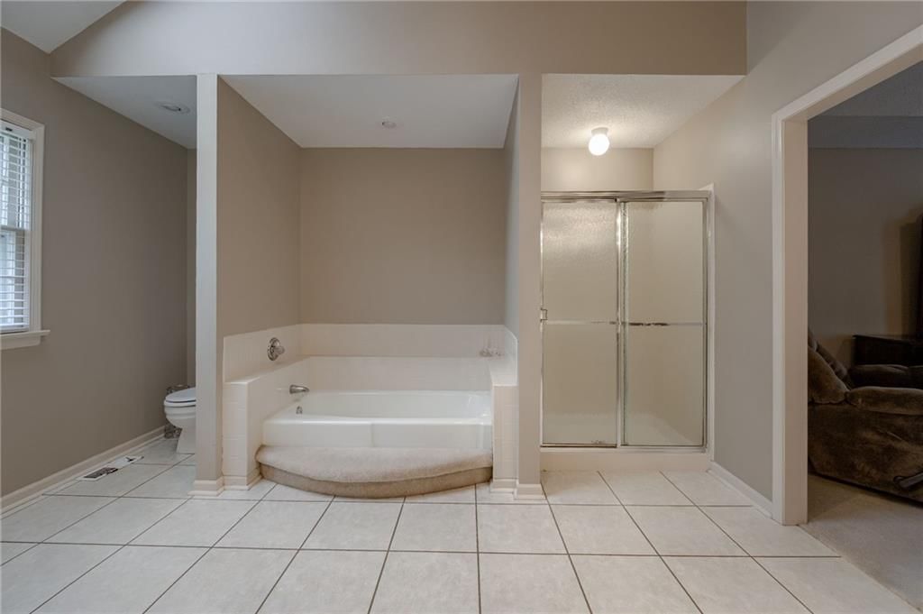 5732 N Jackson Drive — photo 21