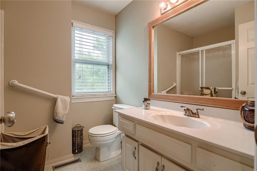 5732 N Jackson Drive — photo 24