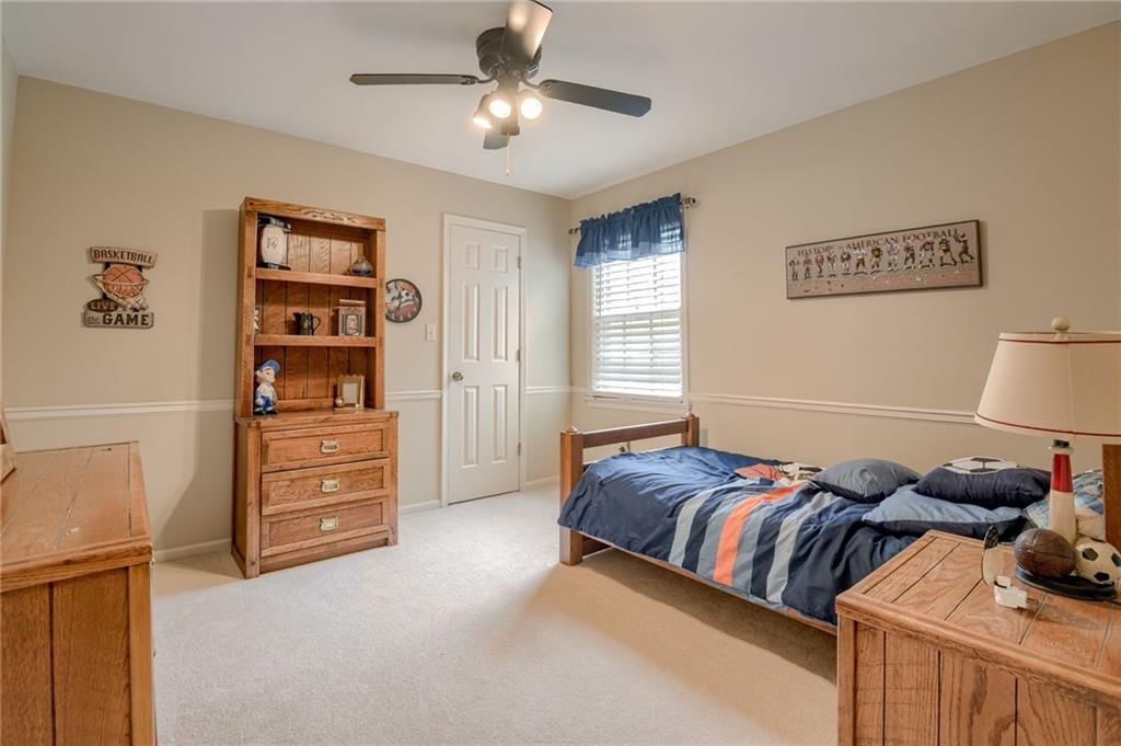 5732 N Jackson Drive — photo 25