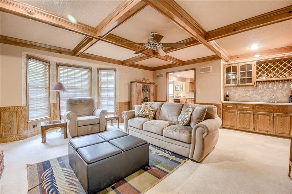 5732 N Jackson Drive — photo 7