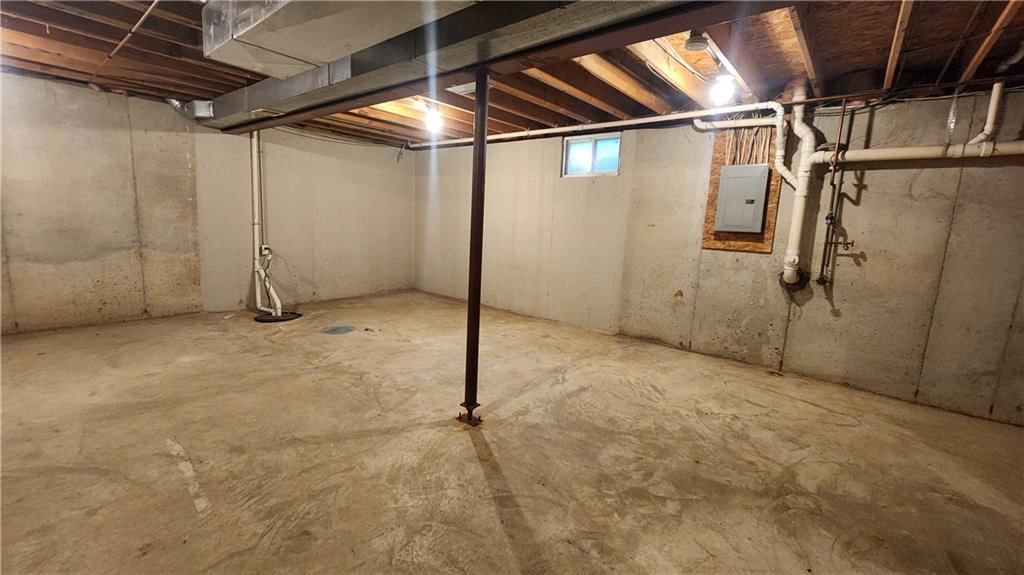 629/631 NE Swann Circle — photo 31