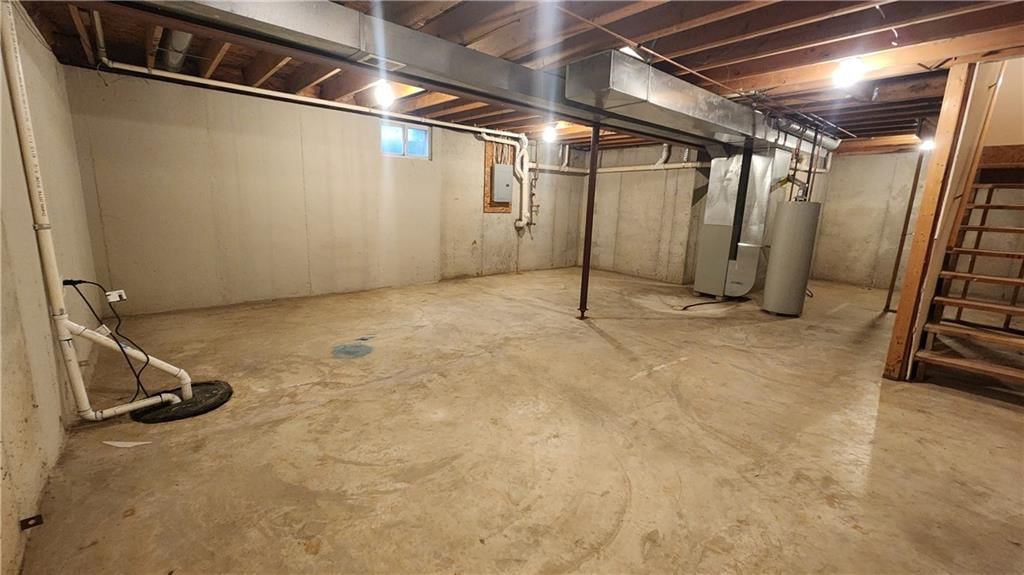629/631 NE Swann Circle — photo 32