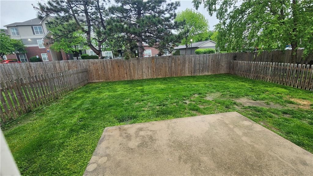 629/631 NE Swann Circle — photo 35
