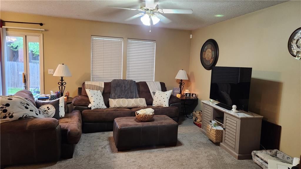 629/631 NE Swann Circle — photo 47