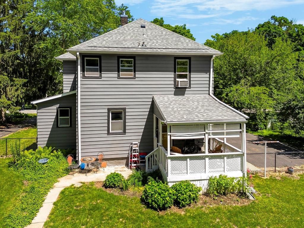 2312 Maple Avenue — photo 35