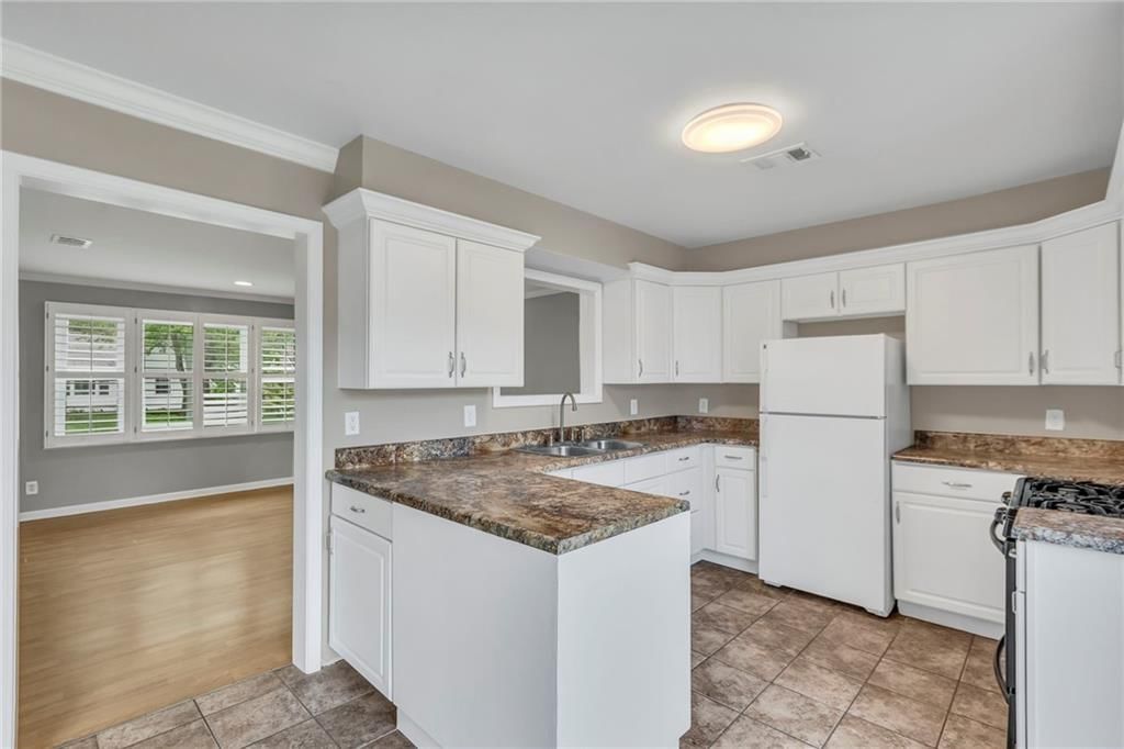 4920 CANTERBURY Street — photo 24