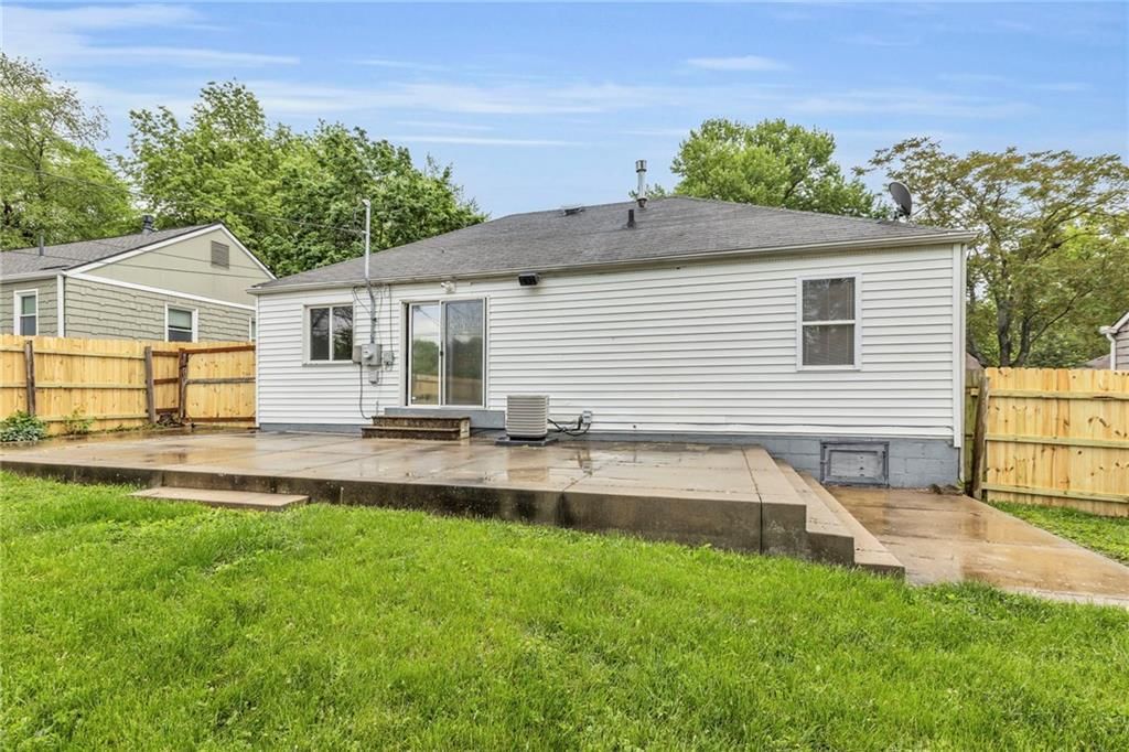 4920 CANTERBURY Street — photo 31