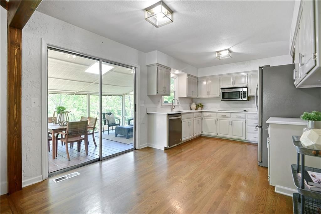 18608 W 66th Place — photo 9