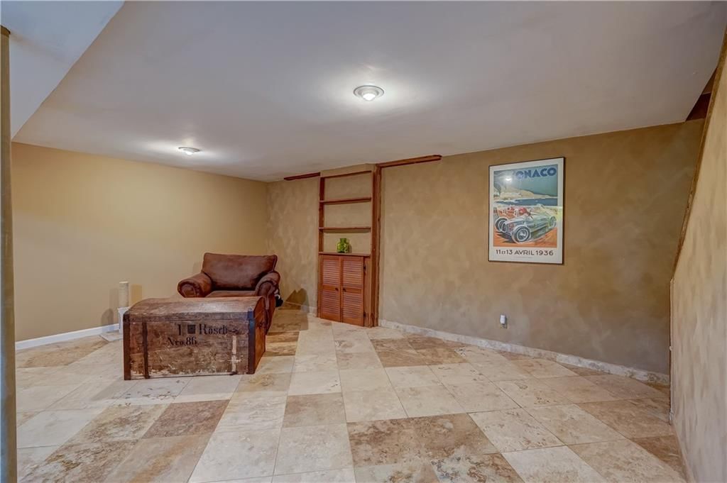 455 N Winnebago Drive — photo 36