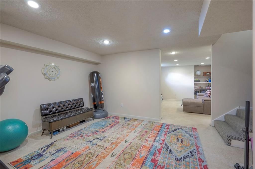 7355 N Shannon Avenue — photo 36