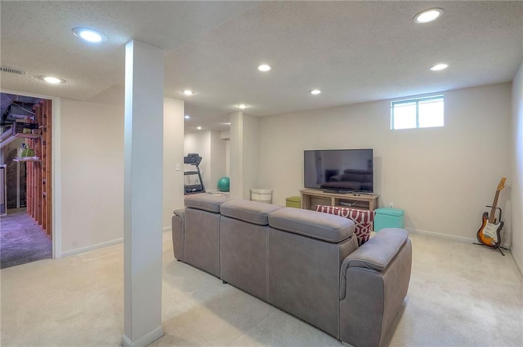 7355 N Shannon Avenue — photo 38