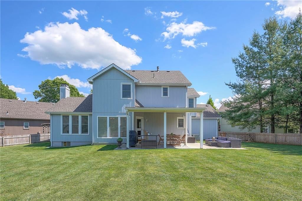 7355 N Shannon Avenue — photo 41