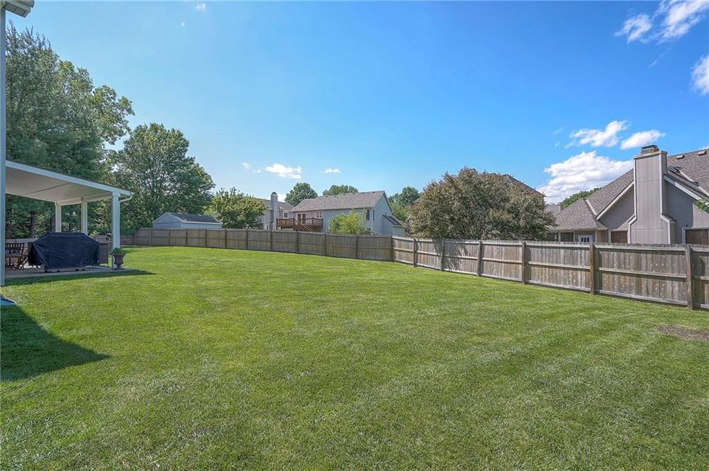 7355 N Shannon Avenue — photo 42