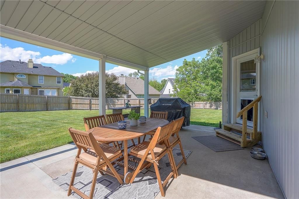 7355 N Shannon Avenue — photo 45