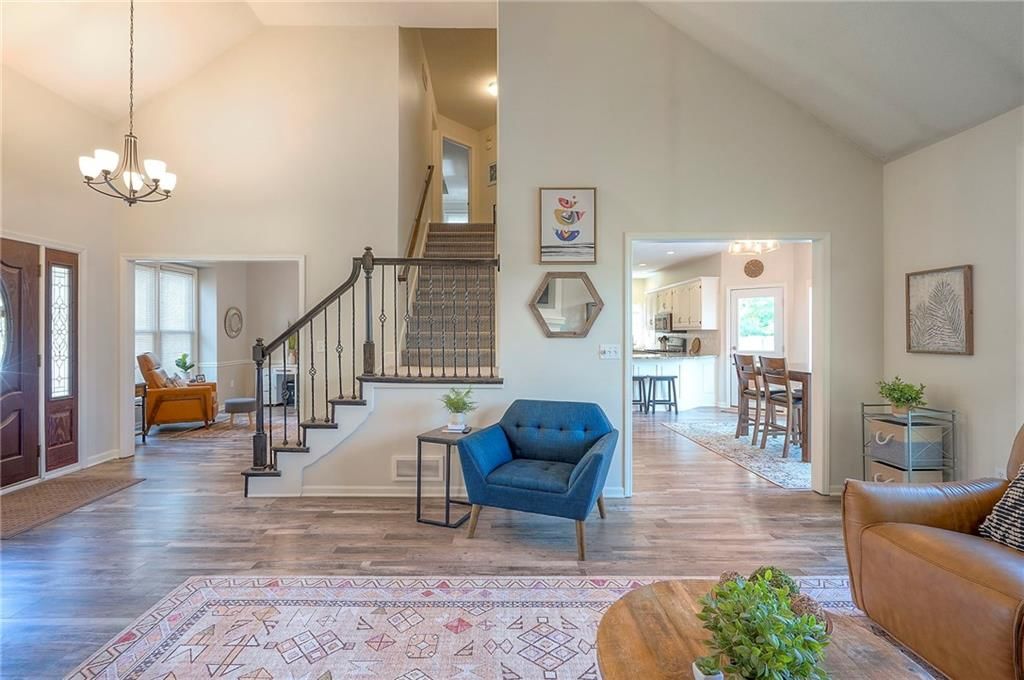 7355 N Shannon Avenue — photo 8