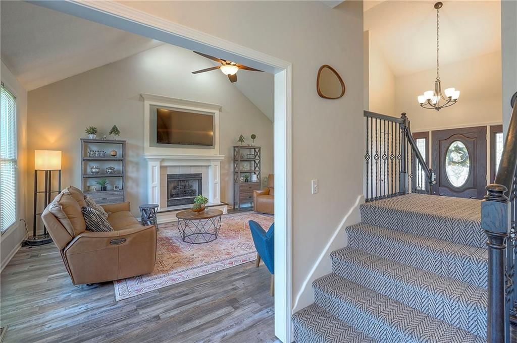 7355 N Shannon Avenue — photo 10