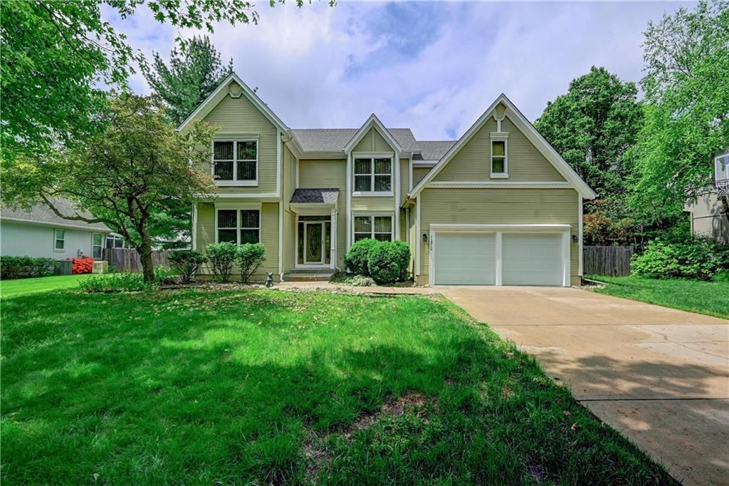 11512 SUMMIT Street, Kansas City, MO