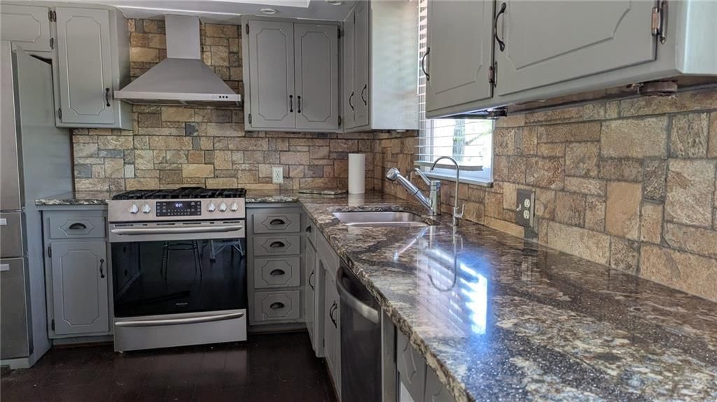 537 N Stevenson Street — photo 13