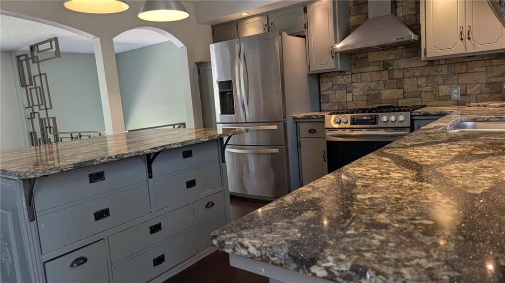 537 N Stevenson Street — photo 17