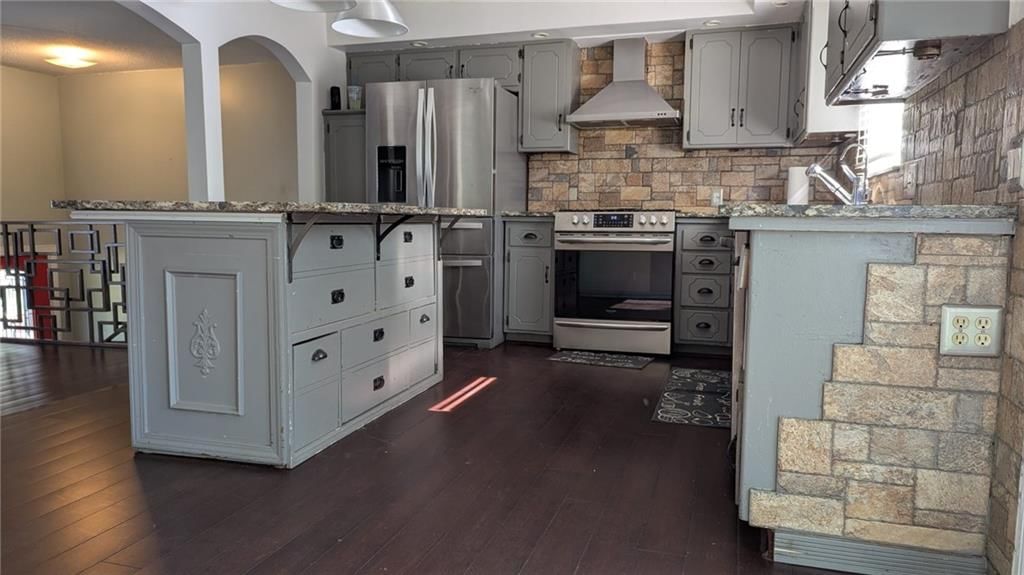 537 N Stevenson Street — photo 20