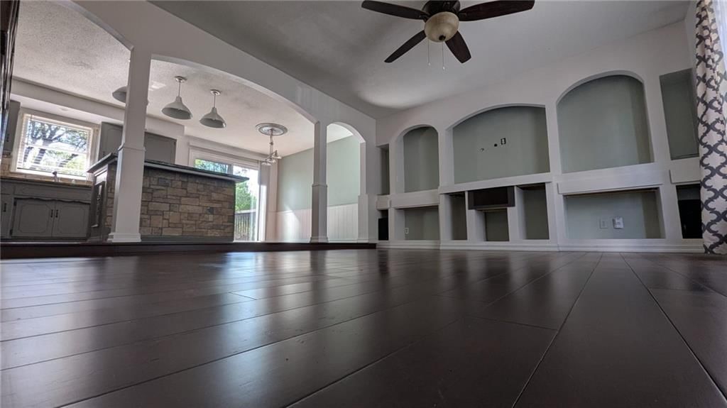 537 N Stevenson Street — photo 25