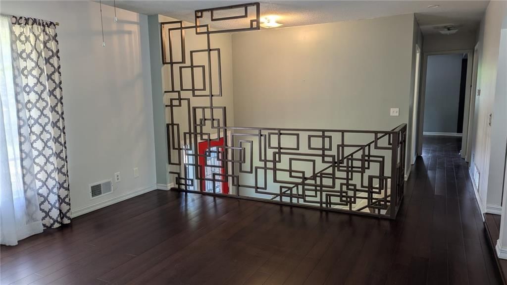 537 N Stevenson Street — photo 27