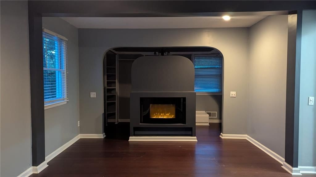 537 N Stevenson Street — photo 29