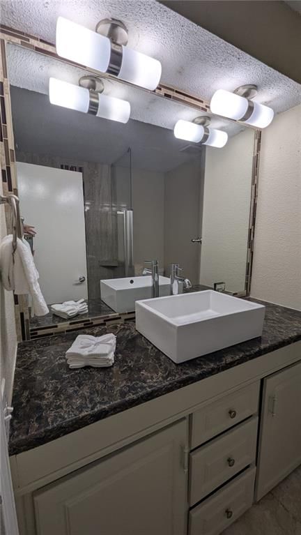 537 N Stevenson Street — photo 41