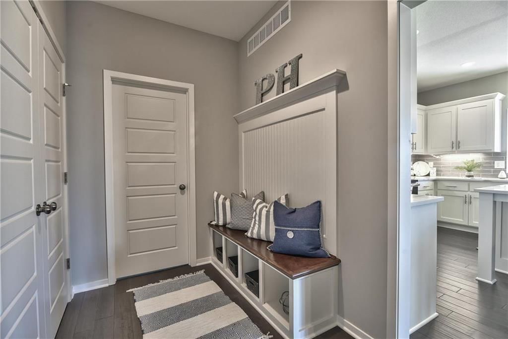 129 N Singletree Street — photo 30