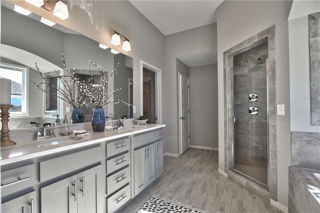 129 N Singletree Street — photo 33
