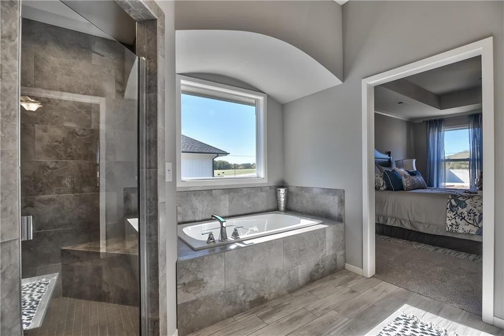 129 N Singletree Street — photo 34