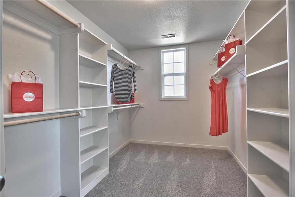 129 N Singletree Street — photo 35