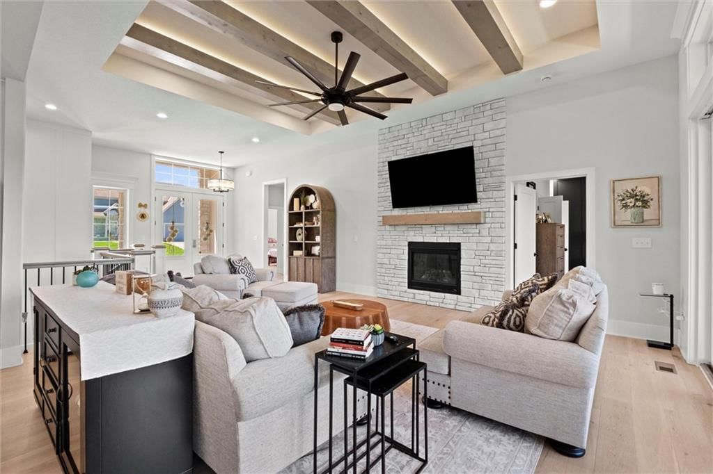 2625 SW Carlton Drive — photo 3
