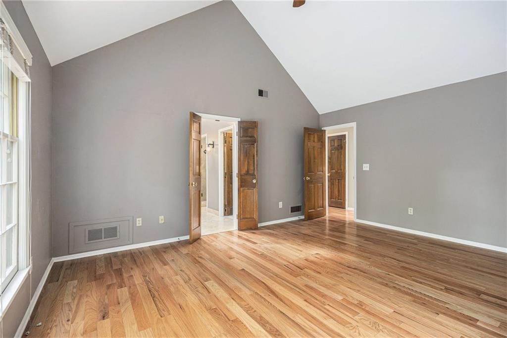 9113 W 115th Terrace — photo 12