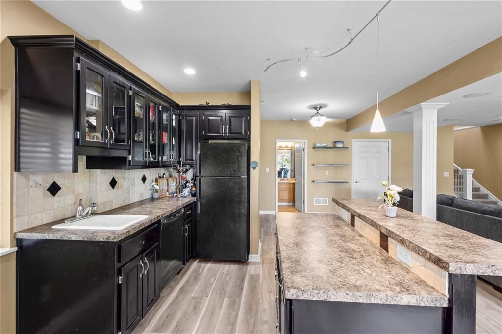 14 Emerald Shore Drive — photo 29