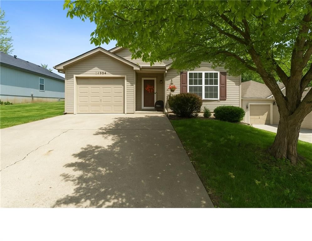 17904 E 18th Terrace Court — photo 2