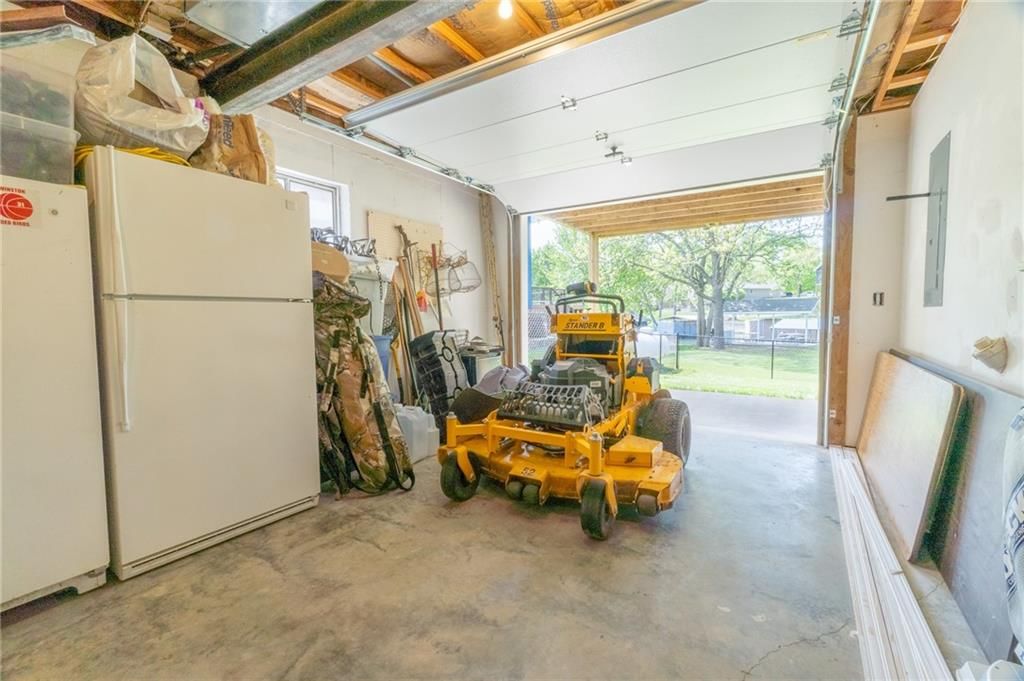 1718 Lake Viking Terrace — photo 38