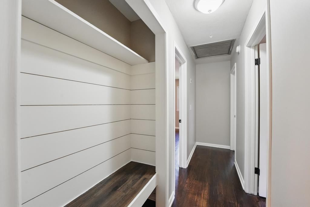 8020 YECKER Avenue — photo 11