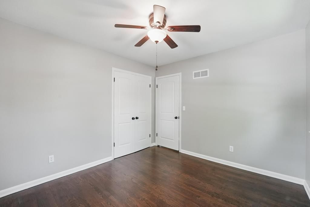 8020 YECKER Avenue — photo 18