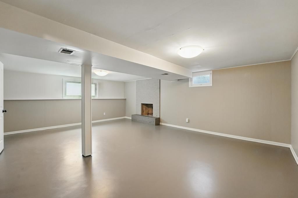 8020 YECKER Avenue — photo 23