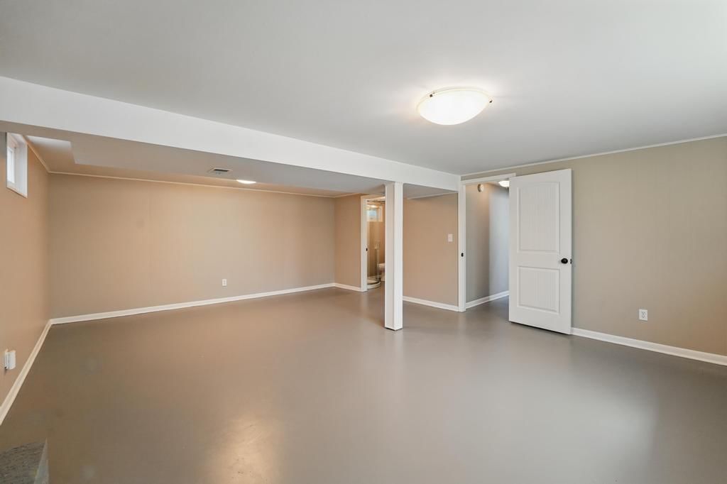 8020 YECKER Avenue — photo 24
