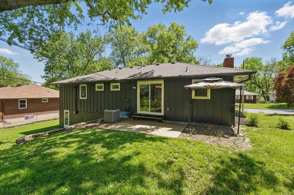 8020 YECKER Avenue — photo 29