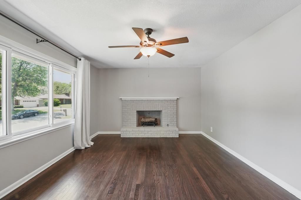 8020 YECKER Avenue — photo 4